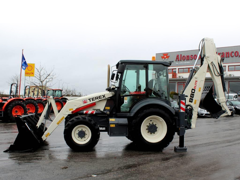 Аренда экскаватора-погрузчика Terex 880